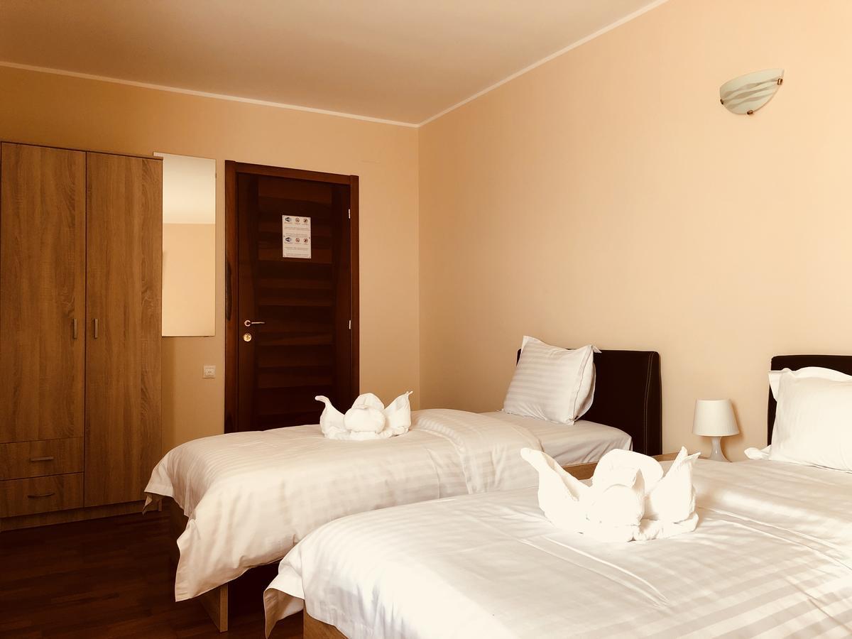 Monte Carlo Palace Rooms Бухарест Экстерьер фото